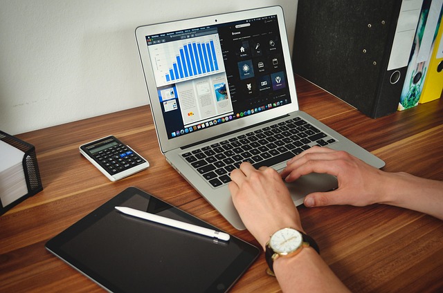 1774596749981909.jpg student-5224082_640.jpg